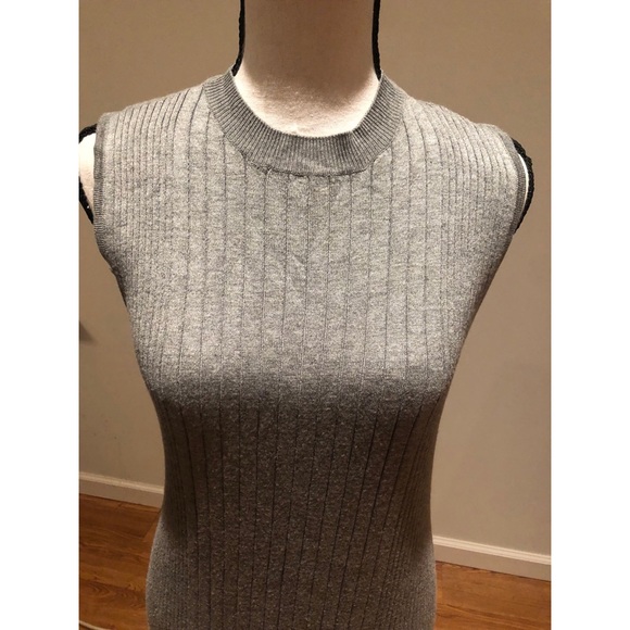 Alice in the Eve Gray Dress - Picture 2 of 5